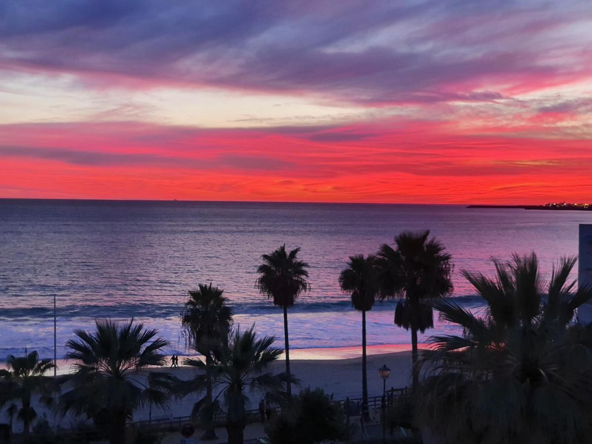 En Playa Apartamento Con Balcon, Wifi El Puerto de Santa Maria Bagian luar foto