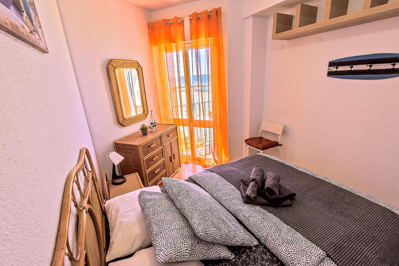 En Playa Apartamento Con Balcon, Wifi El Puerto de Santa Maria Bagian luar foto